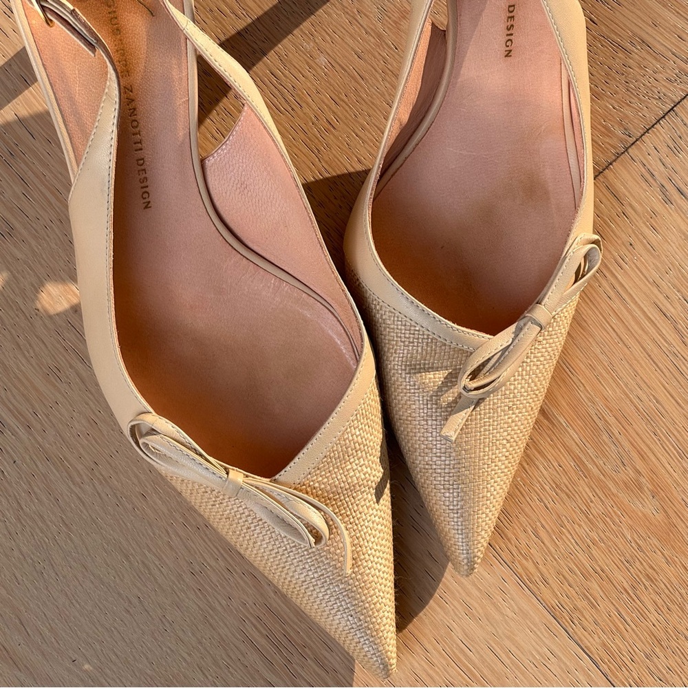 Giuseppe Zanotti Woven Pointed-Toe Slingback Heels – Bow Detail - Picture 6 of 6